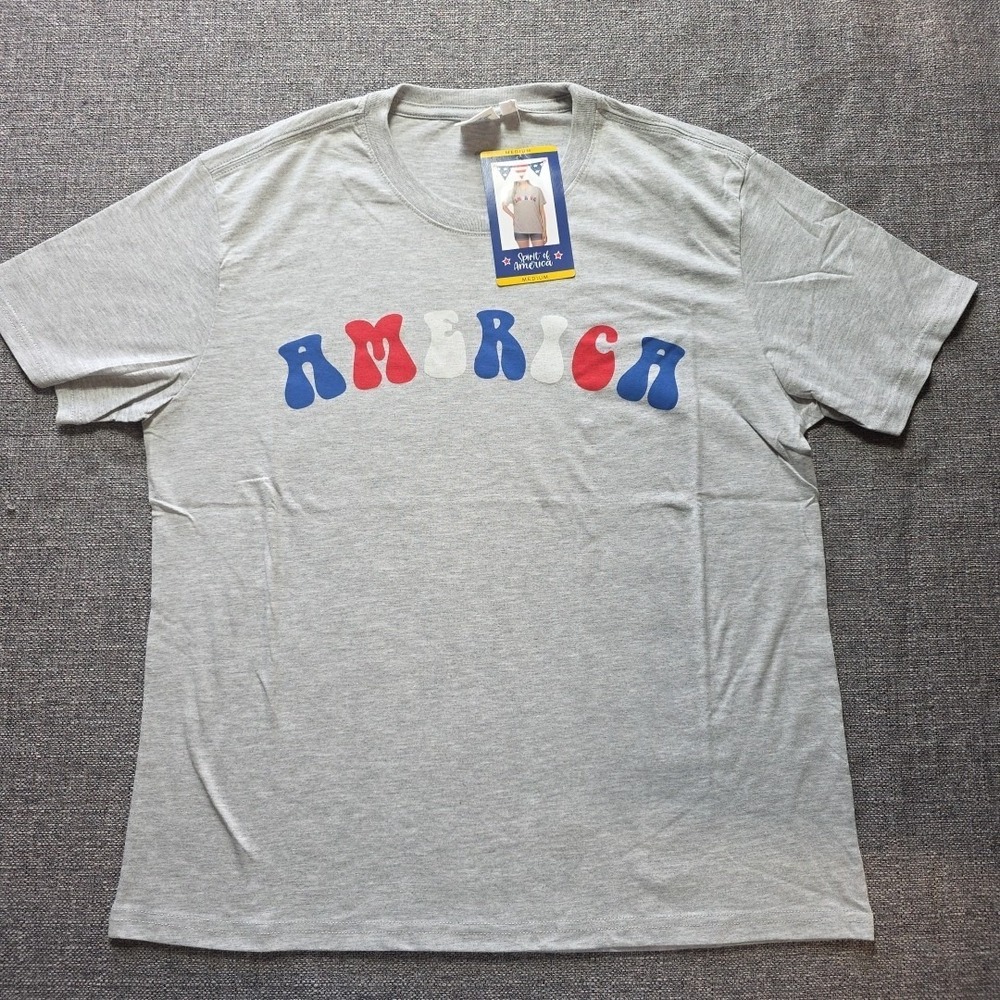 Spirit Of America Women's USA Patriotic Americana Graphic T-Shirt Gray M NWT